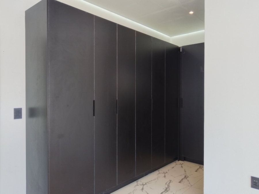 4 Bedroom Property for Sale in Sandown Western Cape